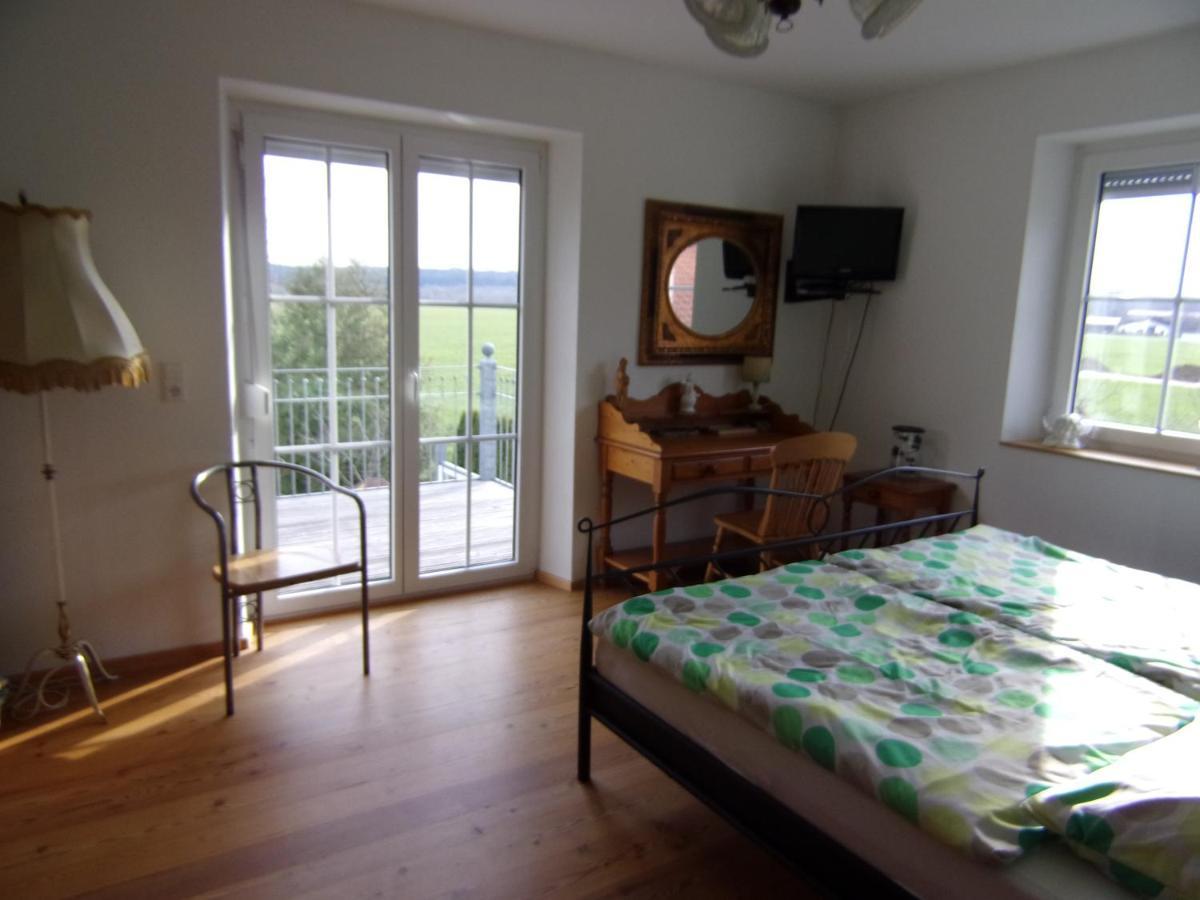 Kleines Schloesschen Apartment Leinau Ngoại thất bức ảnh