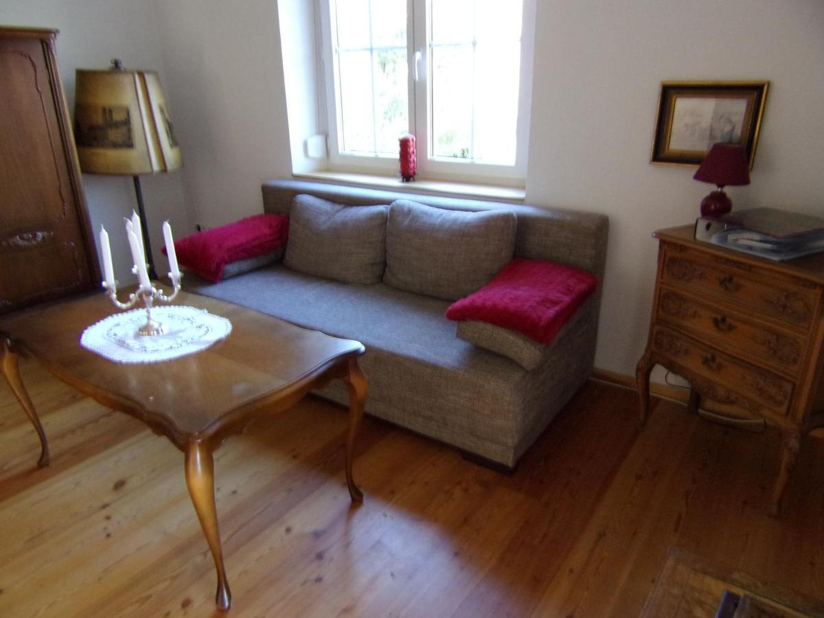 Kleines Schloesschen Apartment Leinau Ngoại thất bức ảnh