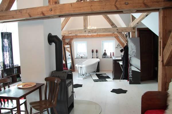 Kleines Schloesschen Apartment Leinau Ngoại thất bức ảnh